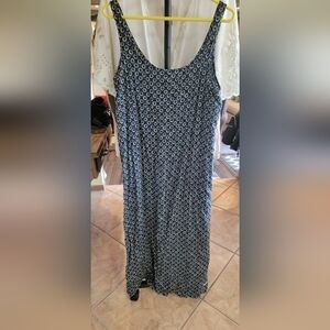 Vintage Mossimo sheath dress. Size small.